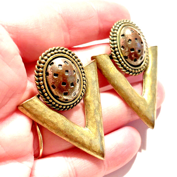 Pierced Earrings Hammered Gold & Black Doorknockers Geometric Mod Vintage 1980s - Picture 2 of 6
